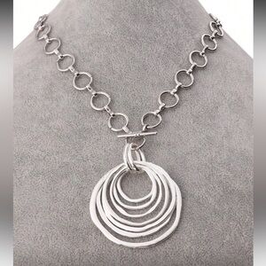 Beautiful Silver Circle Pendant Necklace